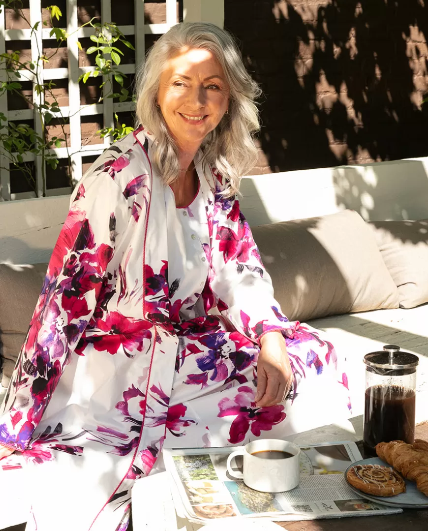 Delilah Lace Trim Floral Print Long Dressing Gown^Cyberjammies Shop