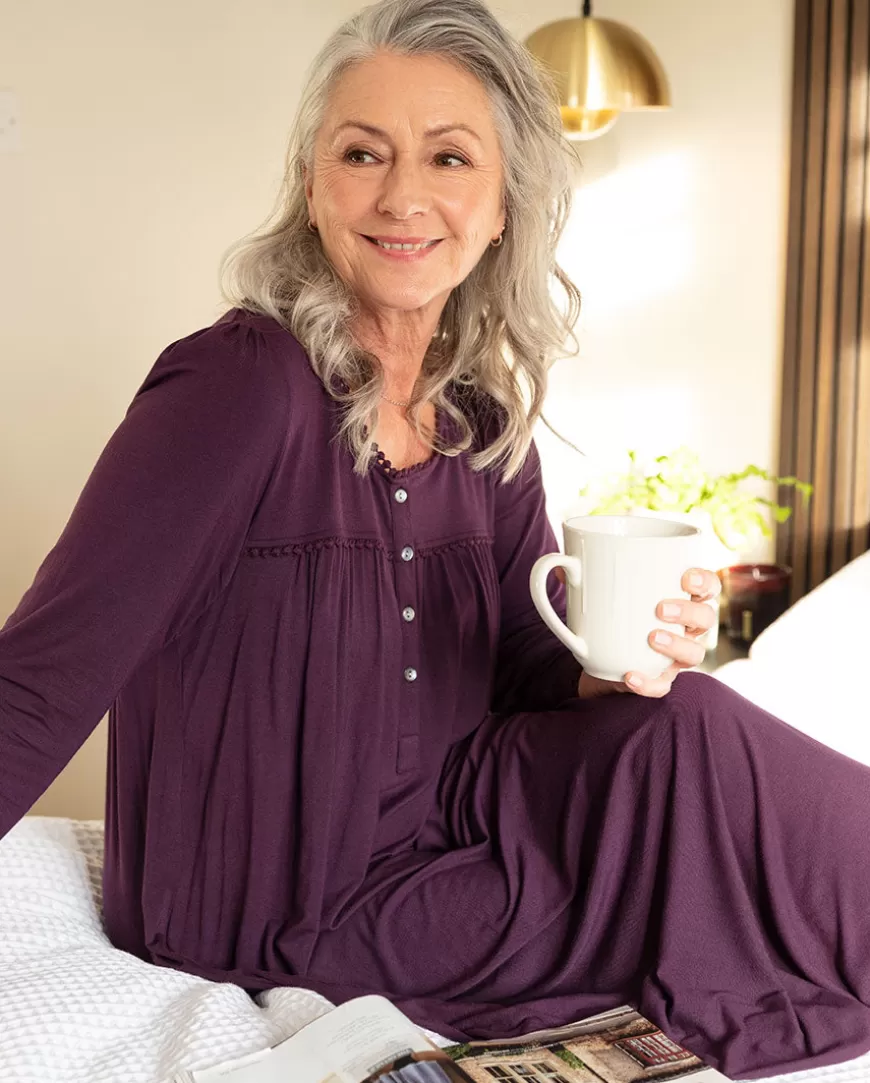 Mary Lace Trim Jersey Short Nightdress^Cyberjammies Outlet